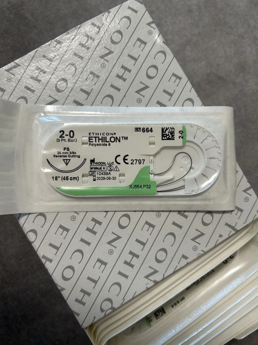 Шовный материал новый