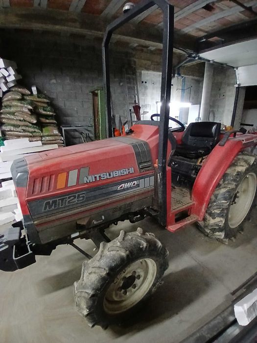 Trator mitsubishi mt25