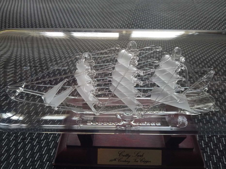 Mayflower glass sculptures Szklany statek