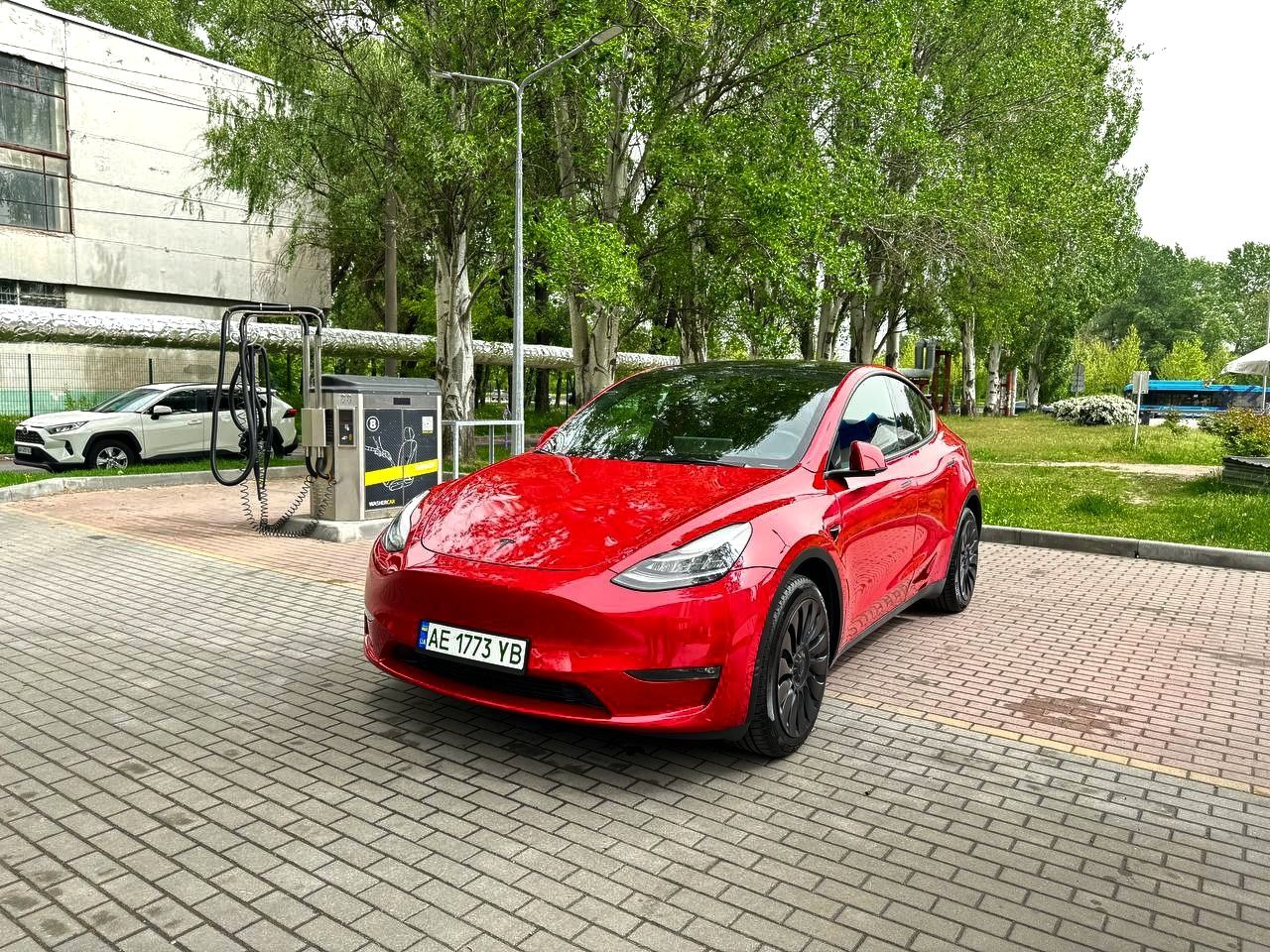 Продам Tesla Model Y 2022