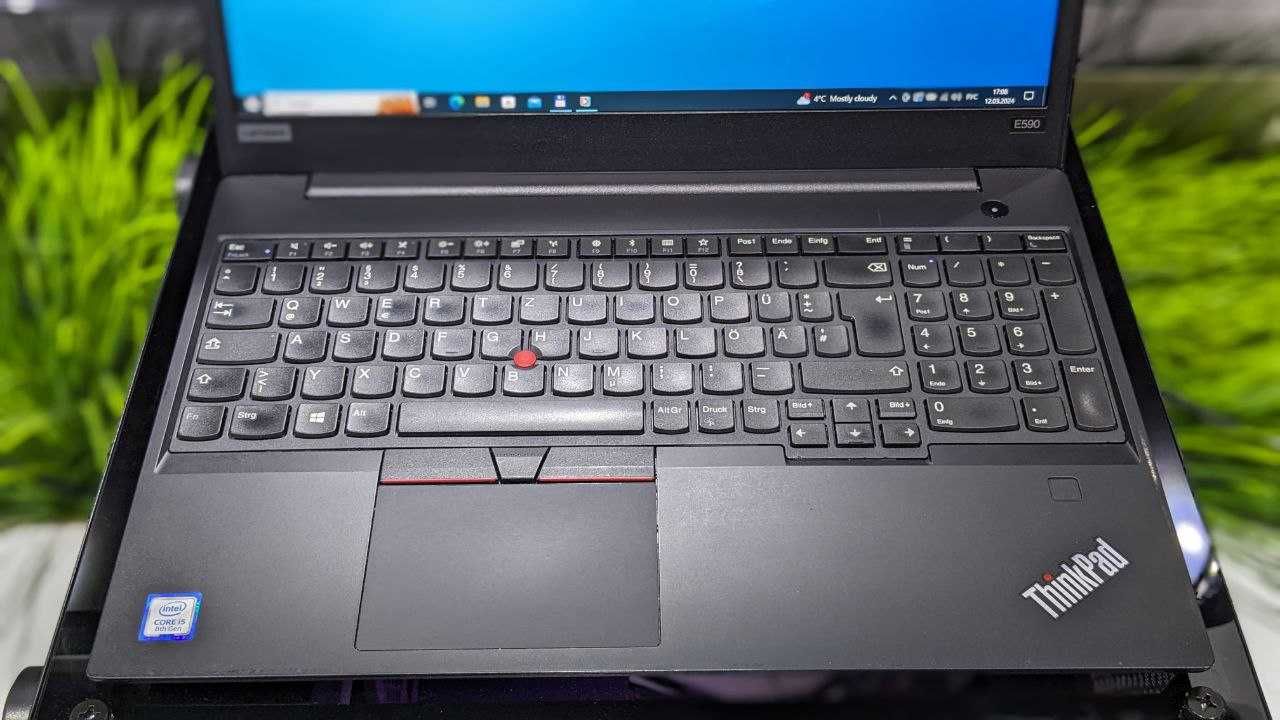 Ноутбук Lenovo ThinkPad E590∎i5-8250U∎DDR4-8GB∎SSD-240GB∎Веб∎IPS экран