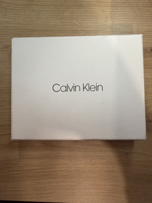 Pudełko firmowe Calvin Klein
