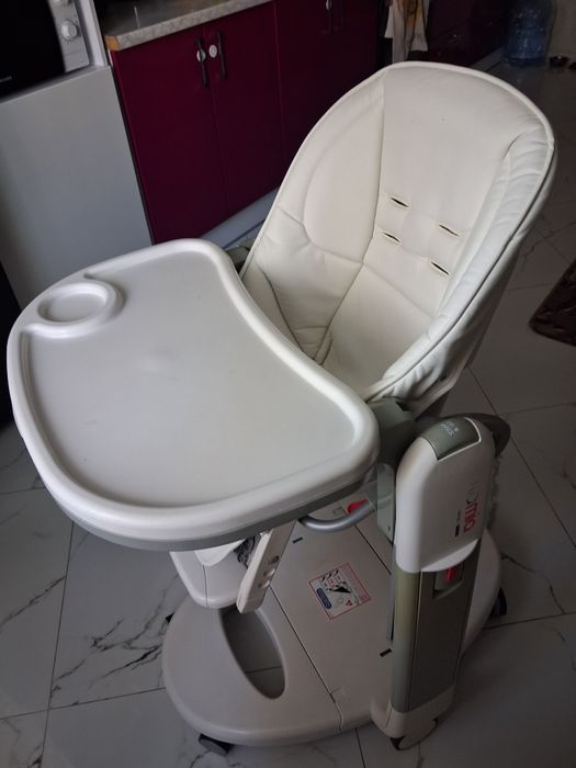 Стульчик для кормления Peg Perego Tatamia Follow Me
стульчик для кормл