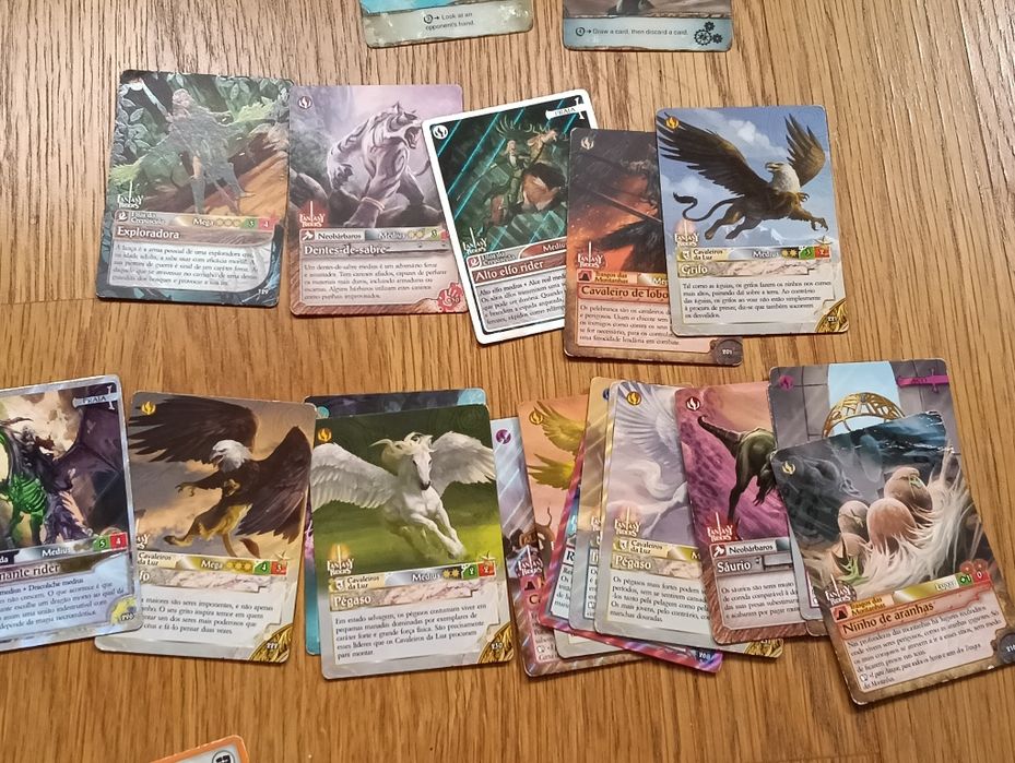 Lote de Cards diversas ( Redakay, Invizimals e Fantasy Riders)