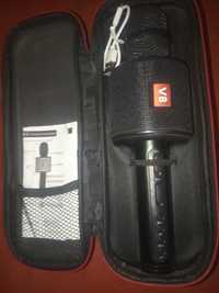 Беспроводной микрофон караоке с bluetooth V8 в чехле, черный