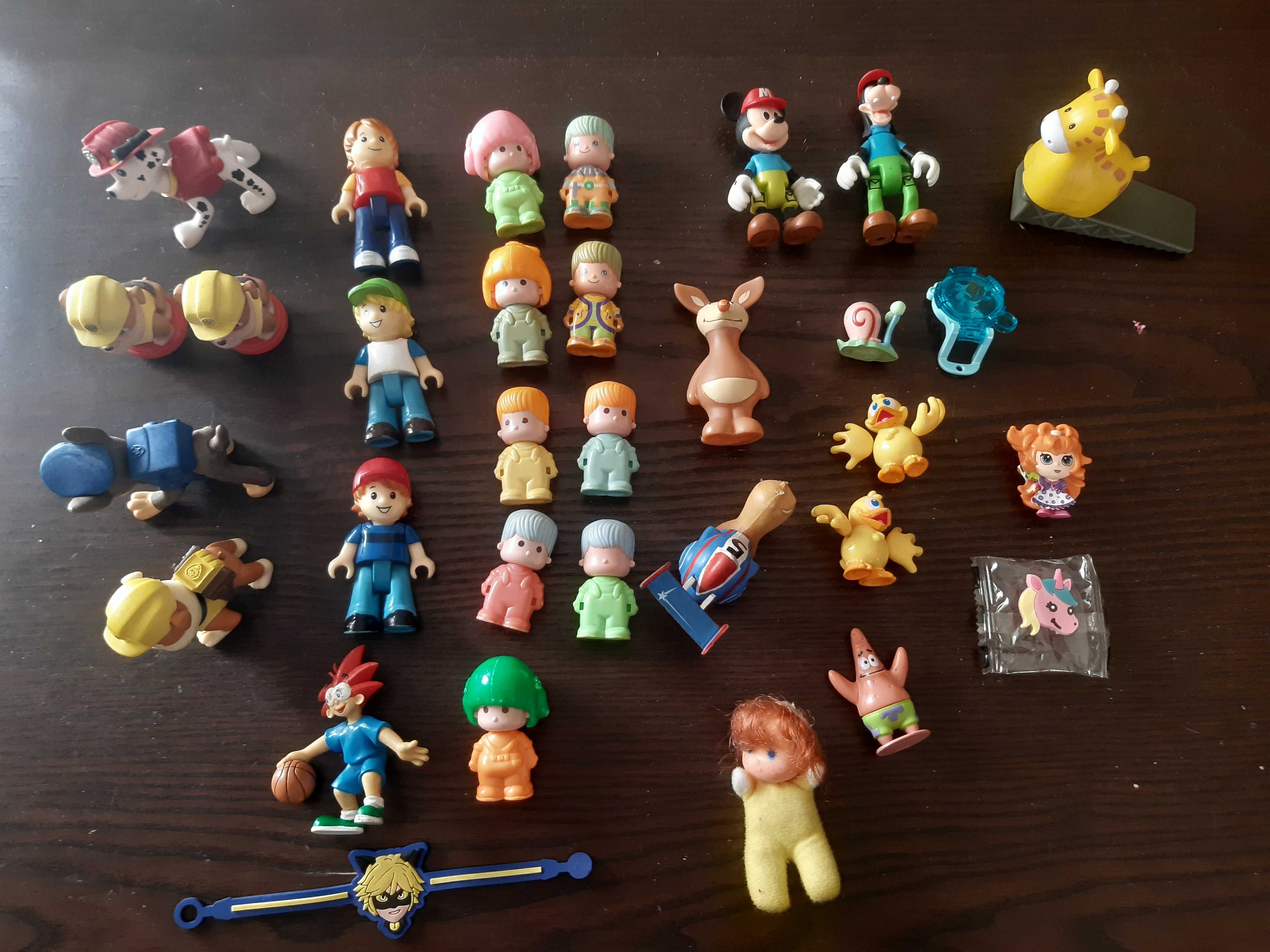 Conjunto de várias figuras-Patrulha pata, Piny pons, Mickey, Pateta
