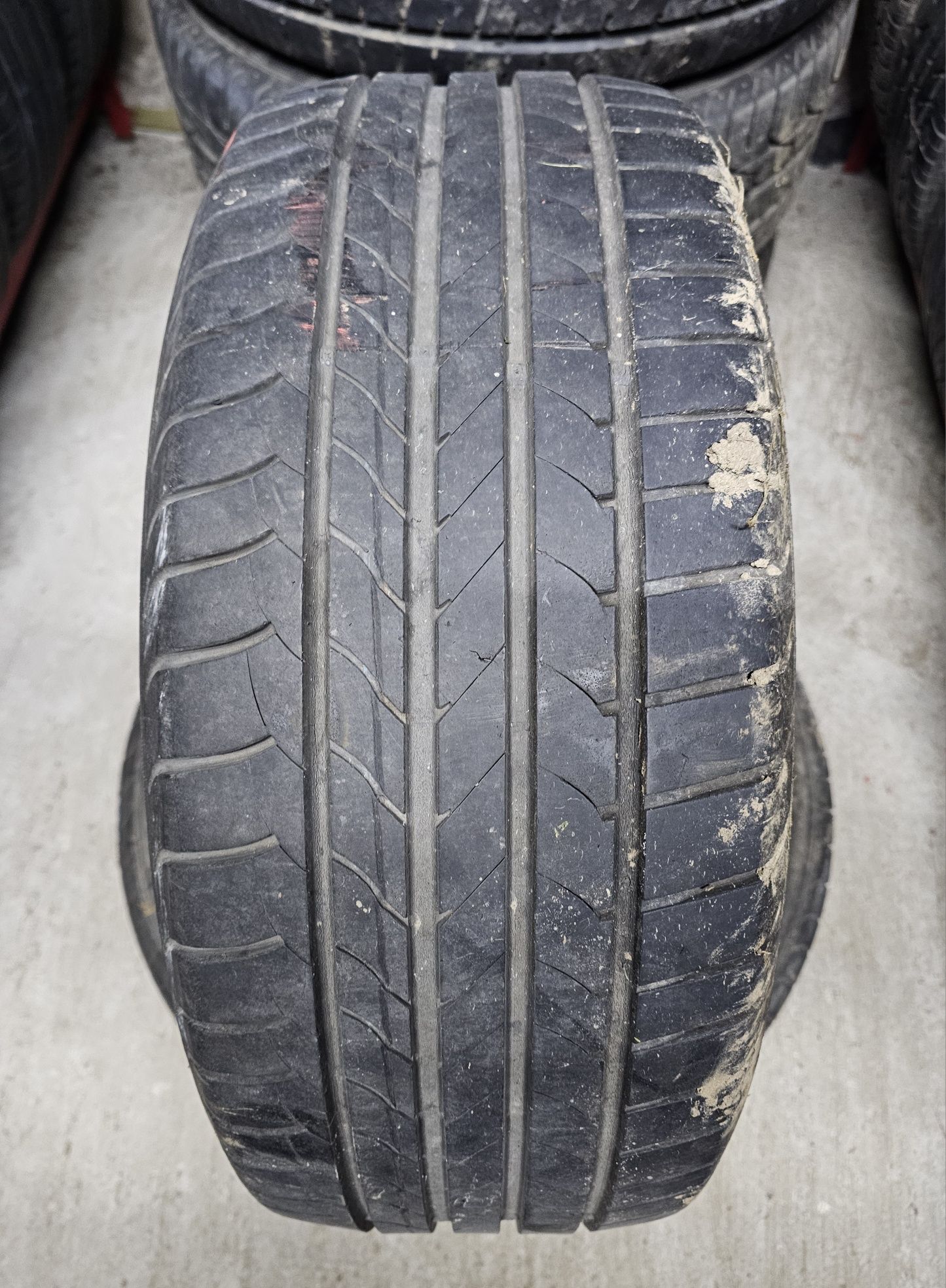 Opony letnie Goodyear 215/50R17