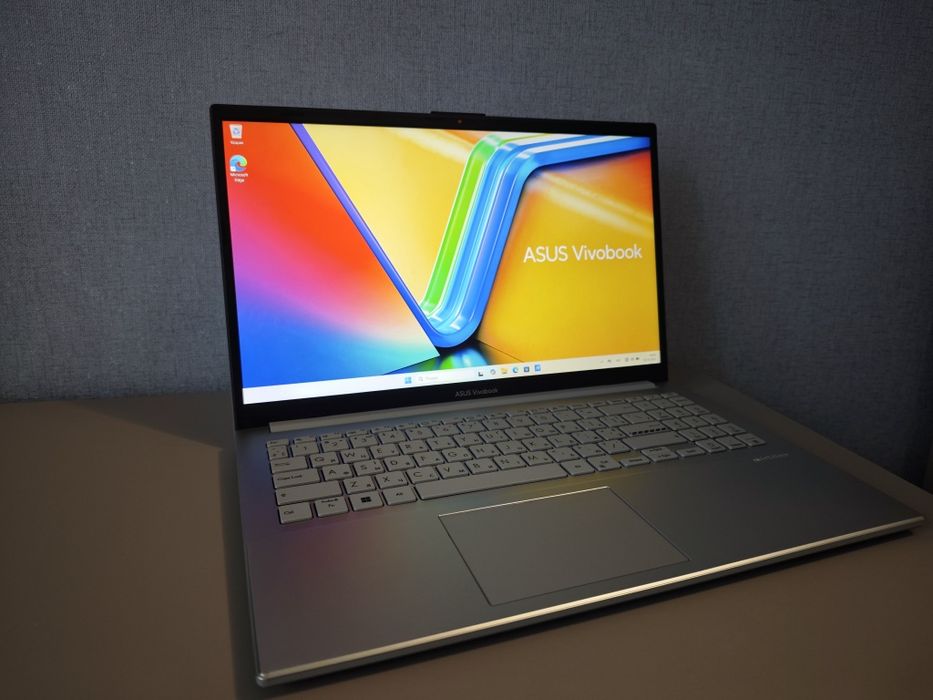 Ігровий ноутбук Asus Vivobook Go Ryzen 5 7520U DDR5 8gb/512gb Radeon