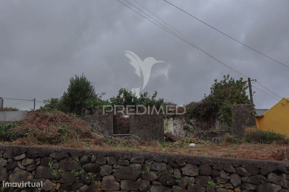 Ruina, para venda, no Norte Grande, Velas de São Jorge