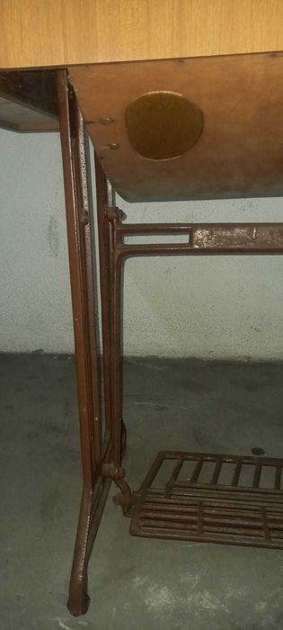 Máquina de Costura SINGER