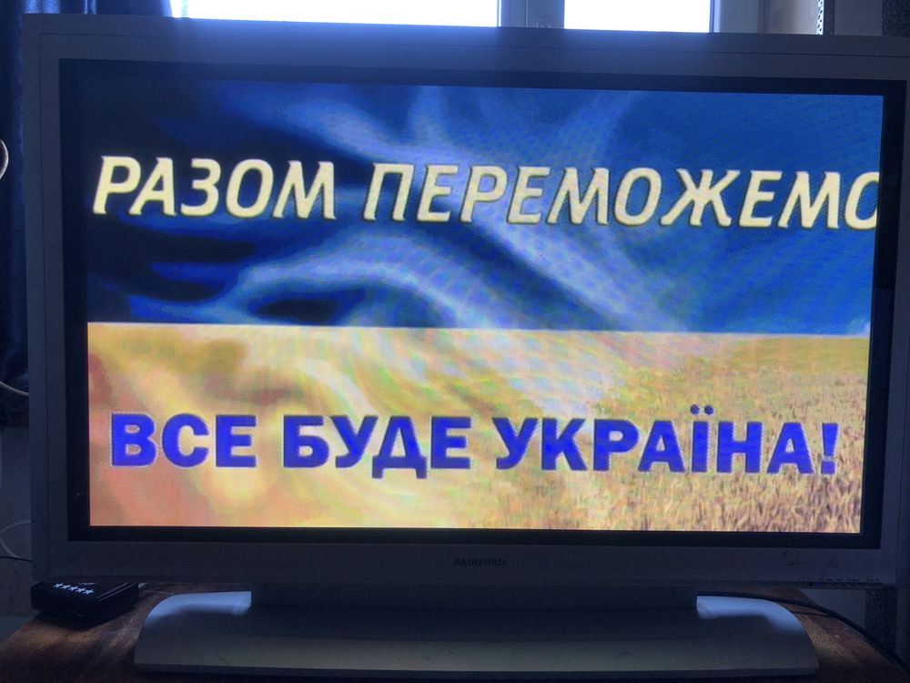 Плазмовий  ТВ 42 RAINFORD проблемний