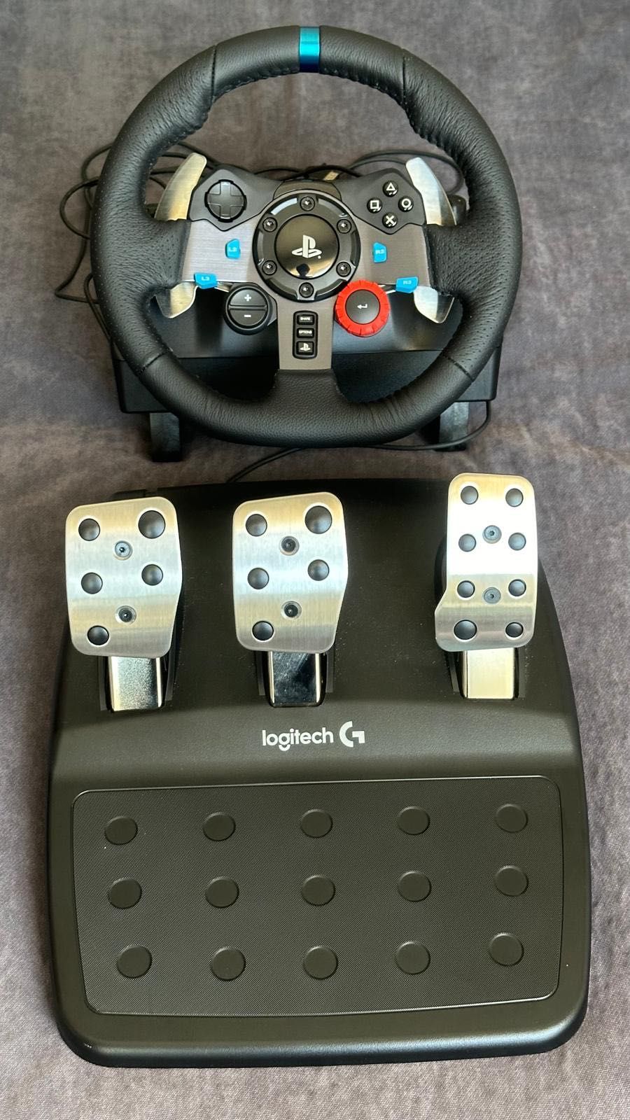 Volante Logitech G29 Driving Force + Pedais (PS4/PS5/PC)