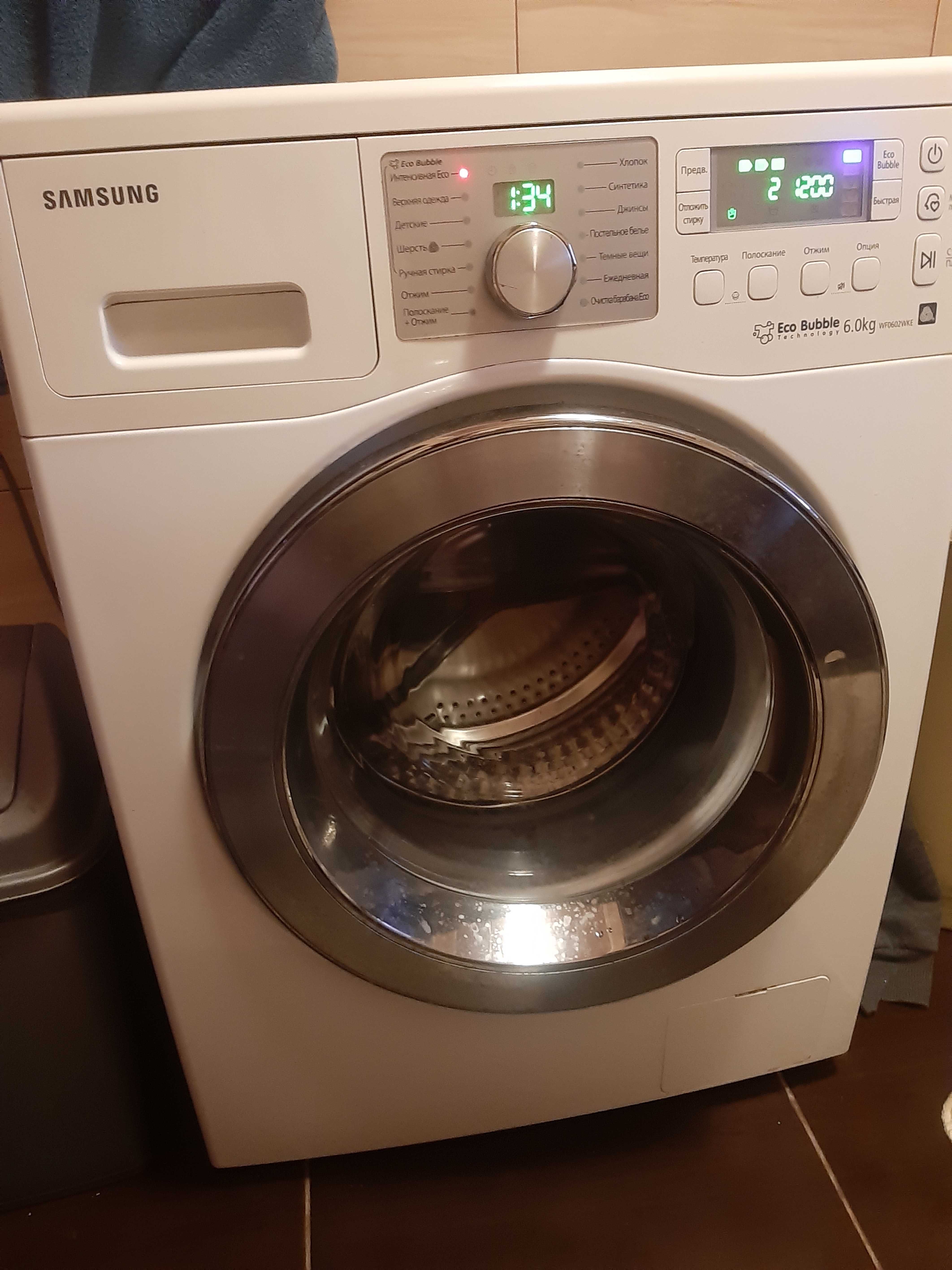 Стиральная машина Samsung,eco bubble,вольт контроль,сушка,6 кг,2019