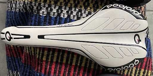 Selim de biblicleta de estrada marca Prologo