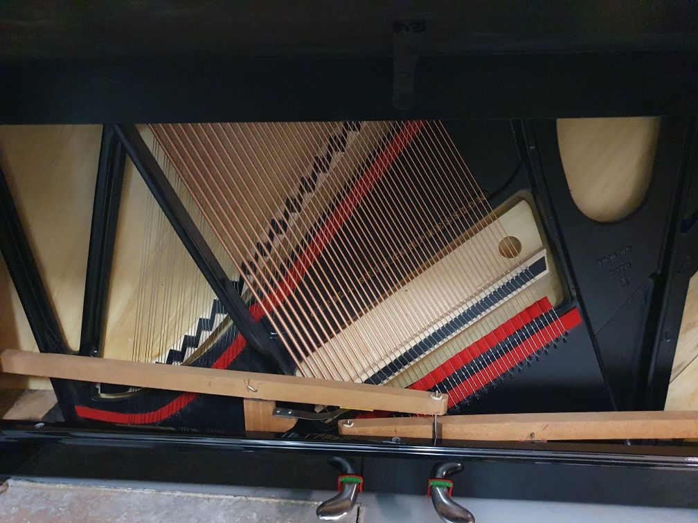 Pianino Steinway & Sons, najwyższa półka. Obniżka ceny o 13 tys..