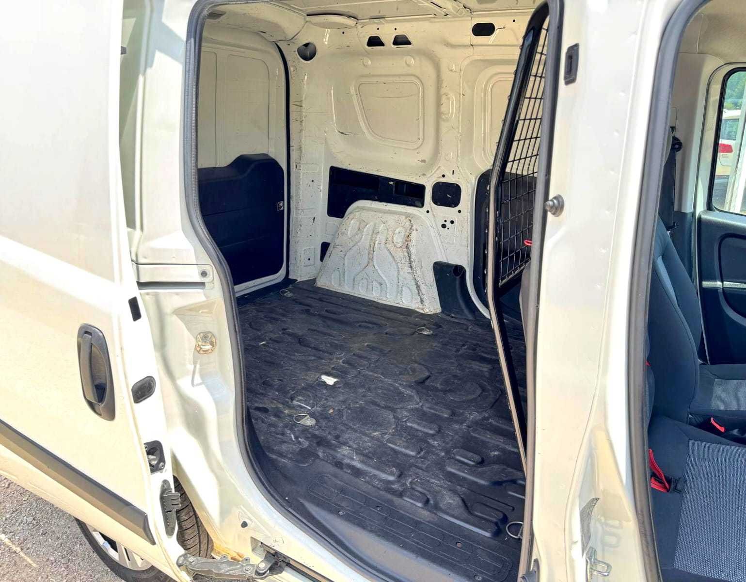 Fiat Doblo Cargo 1.3 MJ EASY 3L, Diesel- IVA dedutível