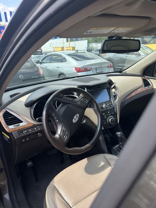 Hyundai Santa FE
