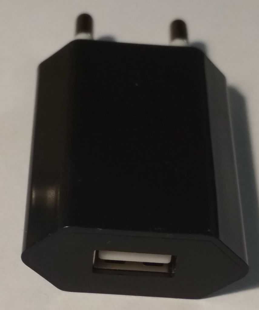 Зарядка.Универсальное USB-зарядное устройство 5V 1.0A