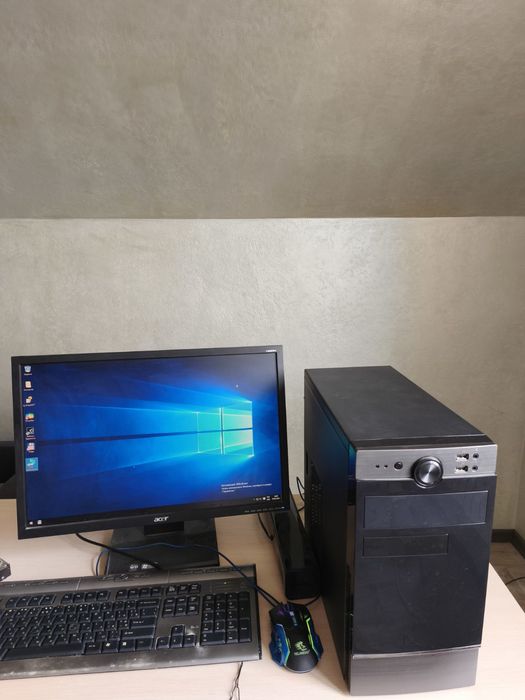 Компьютер  потужний з монітором 22
