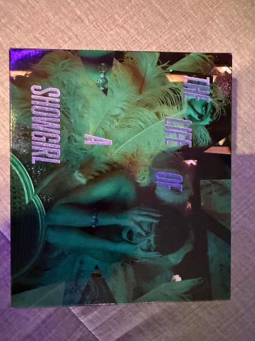 Taylor Swift - The Life of a showgirl