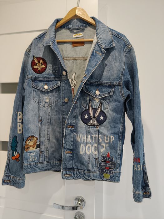 Kurtka jeansowa Zara Woman z wyszywkami oraz  naszywkami Loonely Tunes