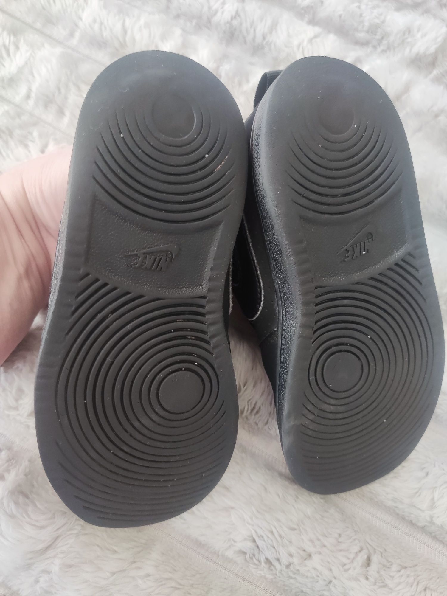 Дитячі кросівки nike