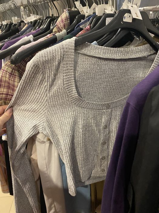 Lote roupa mulher 120 pecas