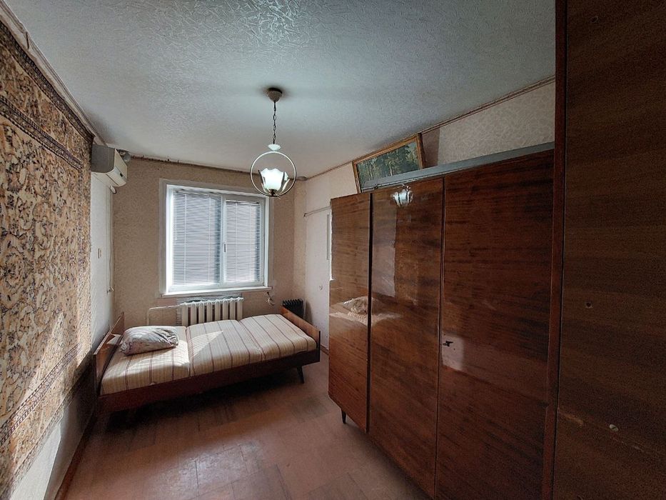 Сдам 3 комн Космонавтов 7, центр Занятости