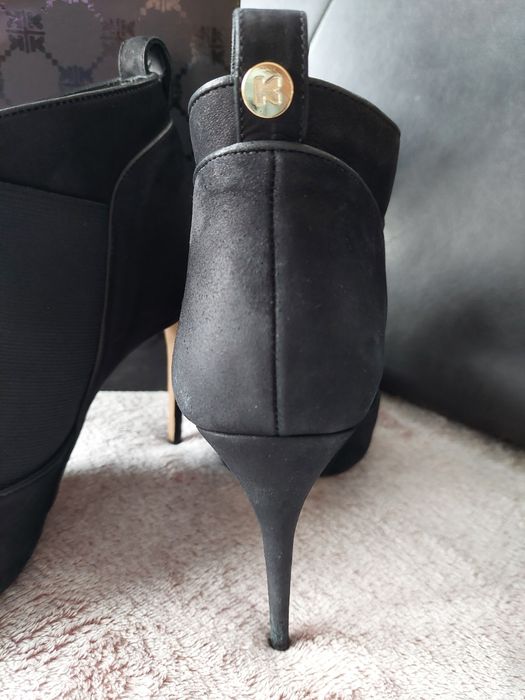 Botki na szpilce Kazar r.39