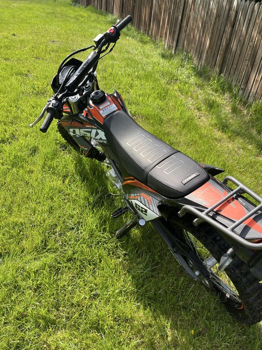 Cross Asix defender 250