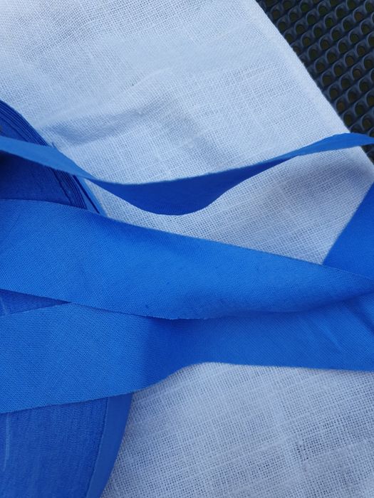 Taśma skośna lamówka bawełniana ze skosu cięta 30mm niebieska krążek