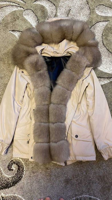 Парка з натуральним хутром