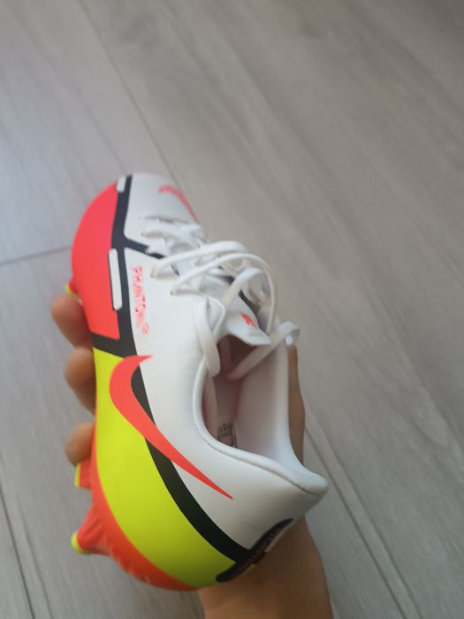 Футбольные бутсы 36 размер Nike Phantom Gt Club 2 White/Red DA5640-167