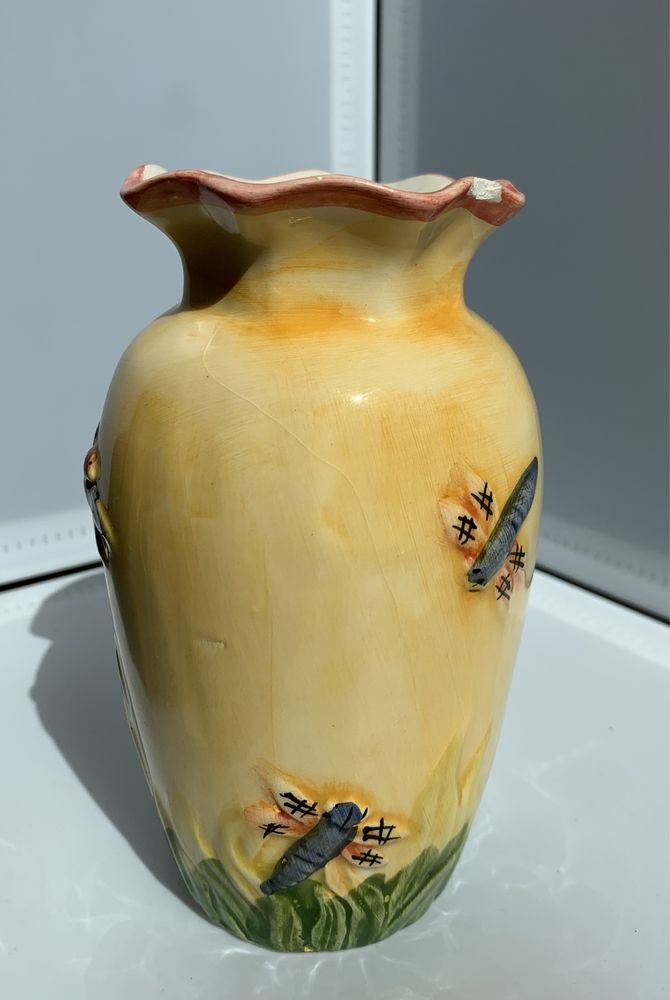Wazonik ceramiczny pszczółki