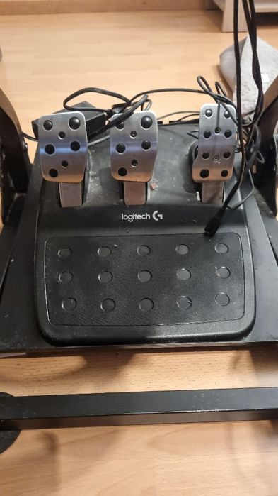 volante logitech +pedais+ selector +suporte