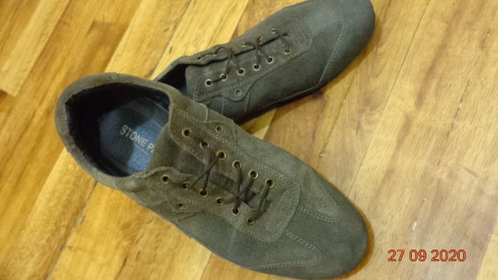 красовки взуття 43р кєди