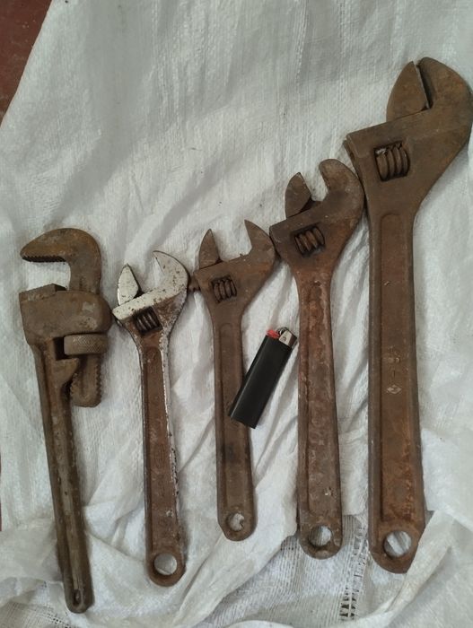 Набір ключей .  .