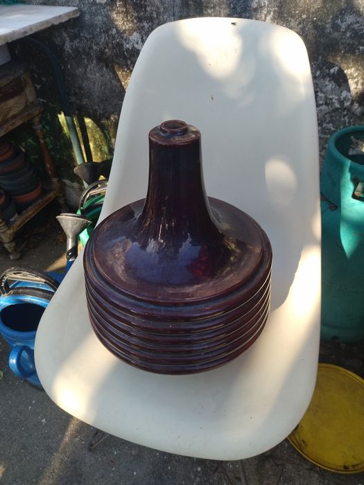 Adorno em barro vidrado