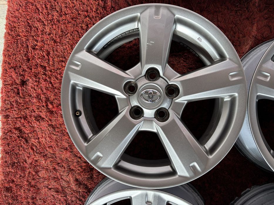 Original Toyota Rav4 R17 5x114,3