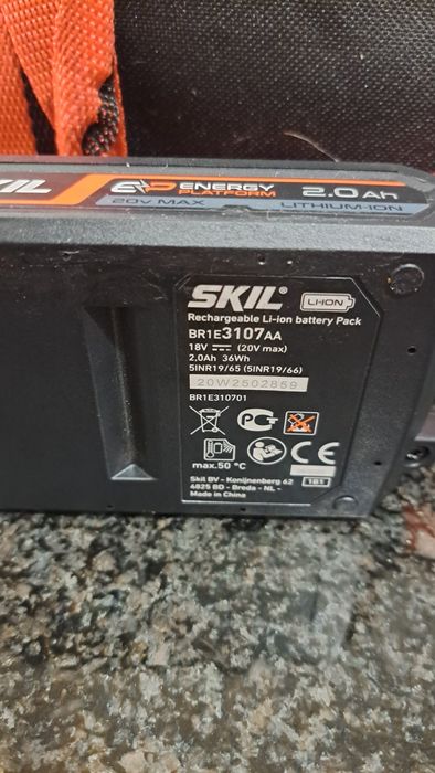 Aparafusadora/Berbequim SKIL 20V

Aparafusad