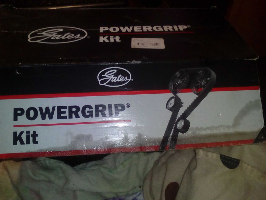 Комплект ремня ГРМ Gates k015678XS