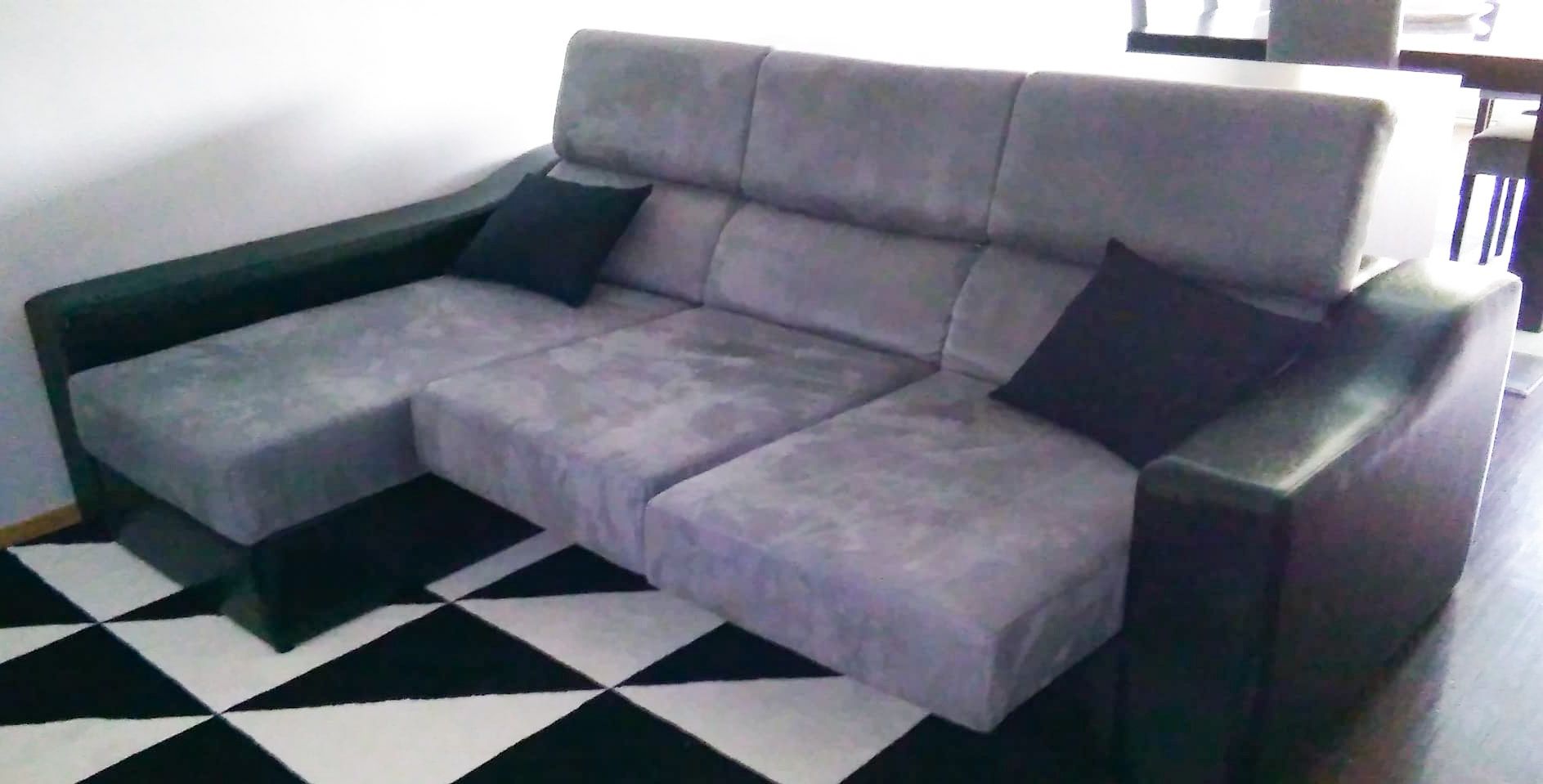 Sofá extensível com chaise longue
