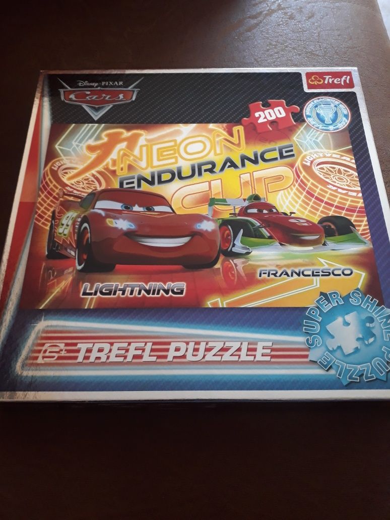 Puzzle błyszczące dla dziec 200 elementówi Cars