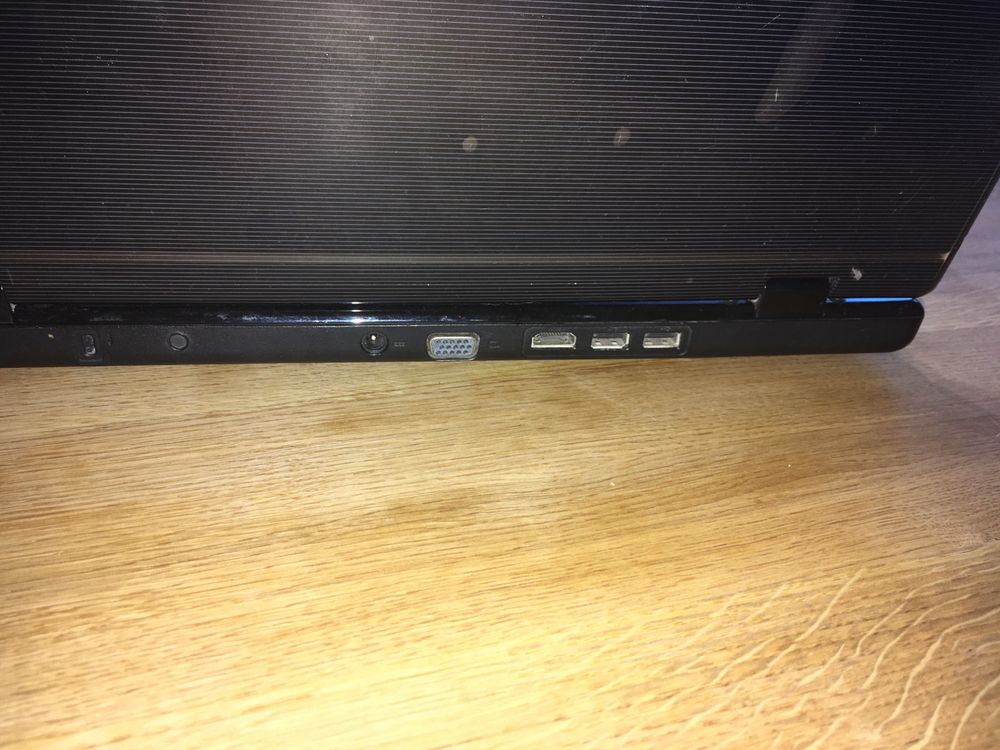 Laptop MSI CX605