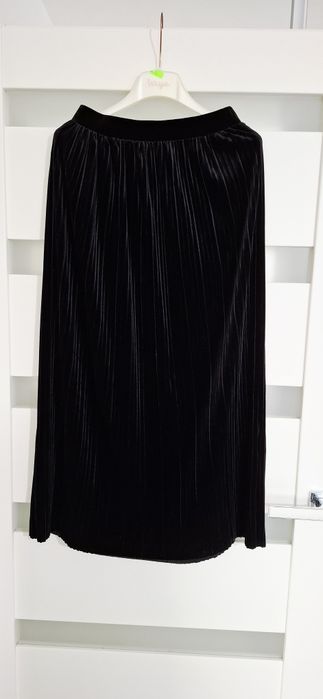 Piękna czarna spódnica M Sinsay nowa jesień zima