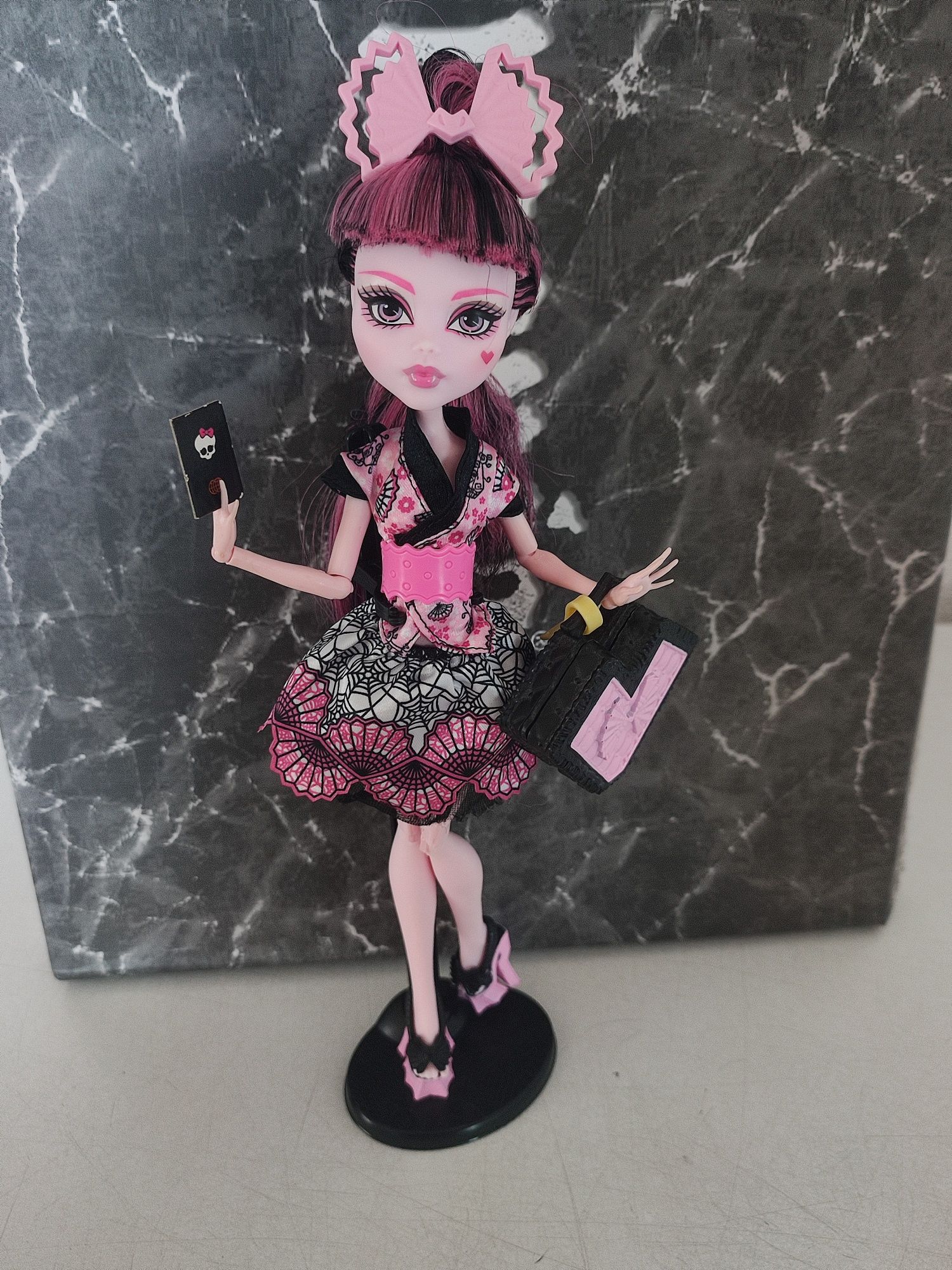 Monster high Draculaura Exchange