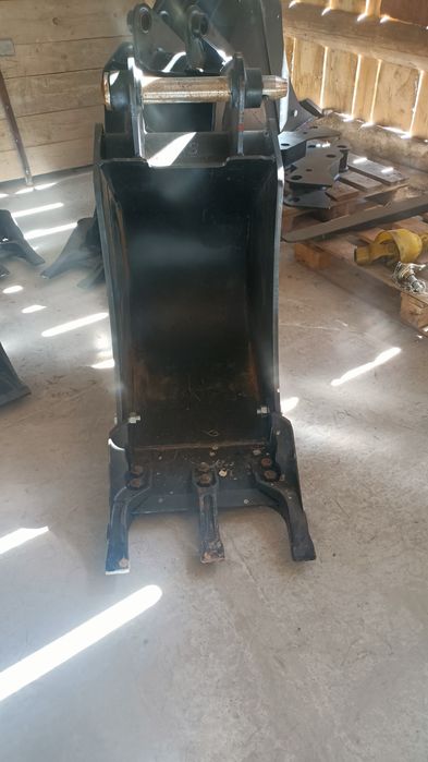 Osprzęt do koparko-ladowarki JCB 3 i 4