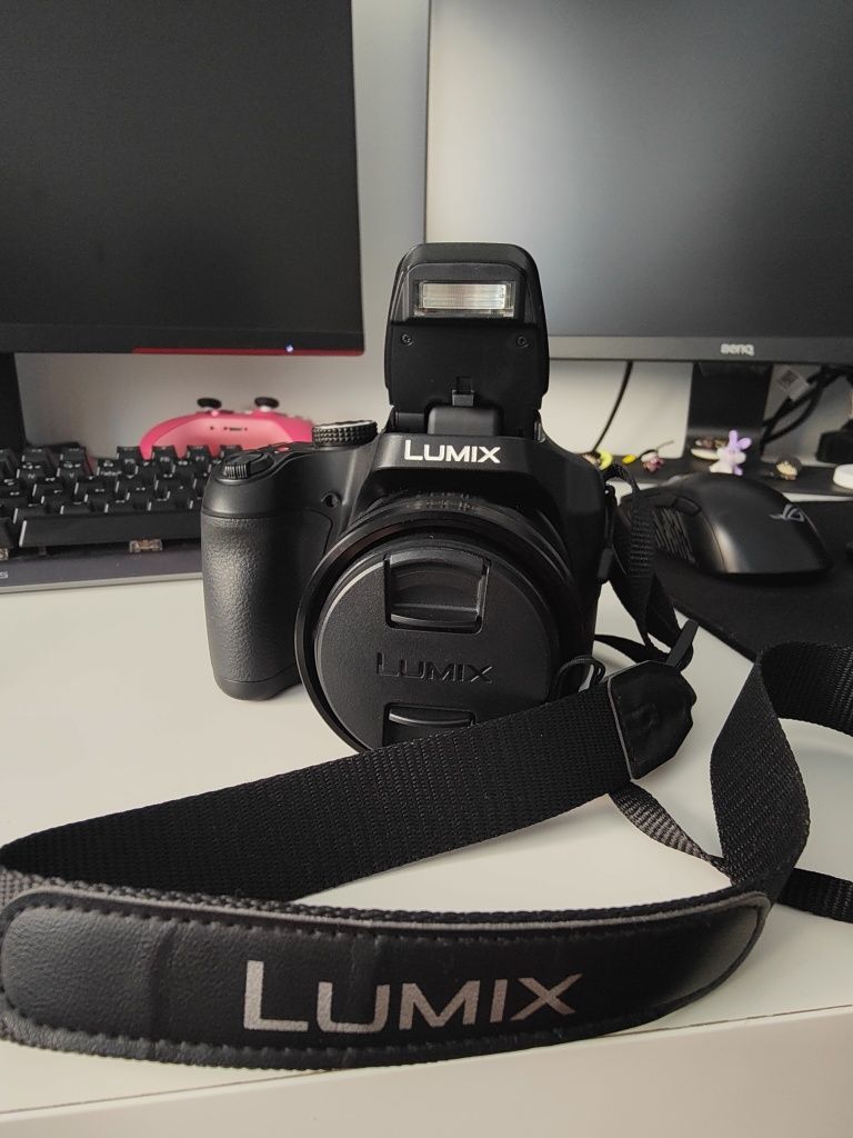 Máquina Fotográfica Panasonic Lumix DC-FZ82