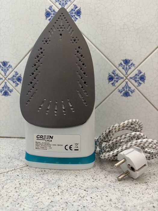 Ferro de engomar (como novo)