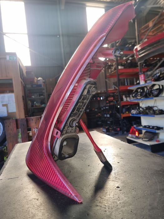 farolim traz direito Peugeot 206 SW